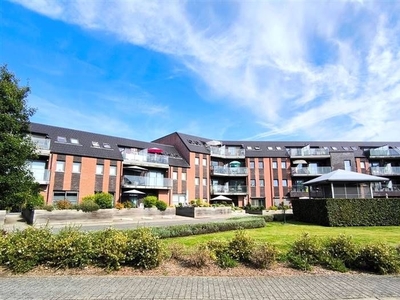 Recent APPARTEMENT met 2 SLK, TERRAS en ondergrondse staanpl