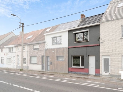 Te renoveren woning op centrale locatie te Heusden!