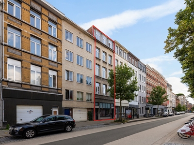 Huis (436 m²) opgedeeld in vier appartementen in Antwerpen Zuid