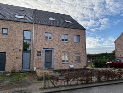 RECENTE woning met zonnepanelen en 3 slaapkamers!