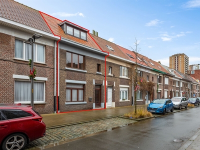 Te renoveren woning met 3 slaapkamers