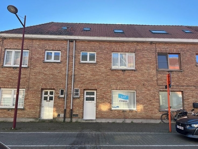 Vernieuwde rijwoning te huur in hartje Westerkwartier te Oo