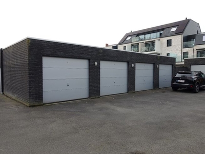 Garagebox op uitstekende ligging te Sint-Andries