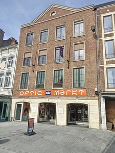 Ruim 3 slpk. appartement op de Grote Markt van Sint-Truiden