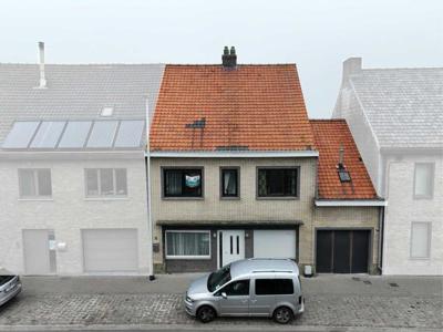 Woning met 4 slaapkamers en grote tuin