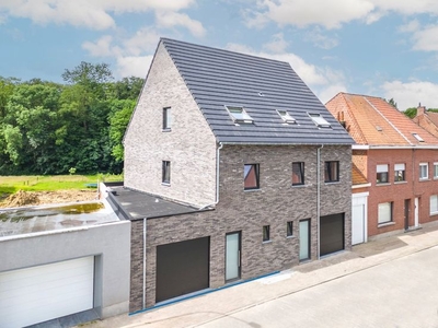 Nieuwbouw BEN-woning met groene achteruit te Grotenberge