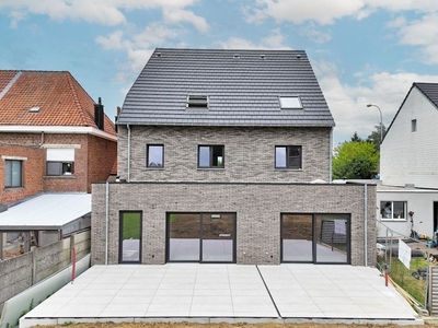 Nieuwbouw BEN-woning met groene achteruit te Grotenberge