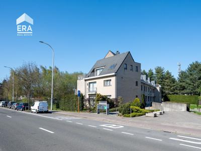 Duplex met twee slaapkamers, 3 terrassen en autostaanplaats