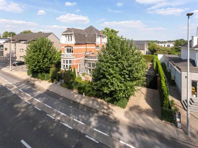 Karakteristieke, stijlvolle woning met 5 slaapkamers en meer