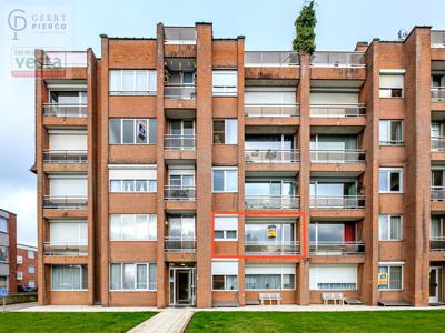 Ruim appartement aan de stadsrand met 2 slaapkamers en garag