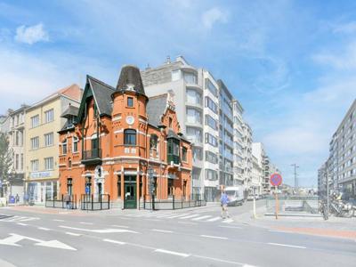 Uniek historisch hoekgebouw in Oostende