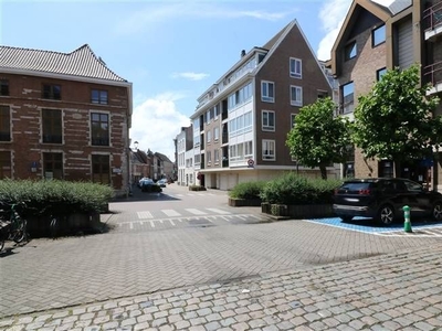 Appartement met 2 slpk, terras, garage en kelder