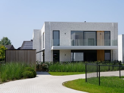 Appartement met gemeenschappelijk zwembad en speeltuin