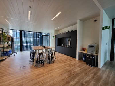 Kantoor (244 m²) te huur nabij The Loop in Gent