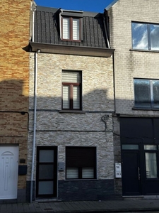 VERNIEUWDE FAMILIEWONING