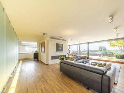 Exclusieve penthouse + groot terras + P