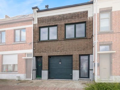 Gerenoveerde woning met tuin te huur in Zele