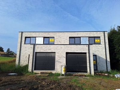 Halfopen nieuwbouw woning met 4 SLK - Lot 2