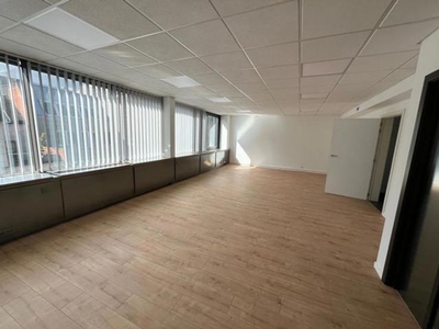 NICE RENOVATED OFFICES FOR RENT