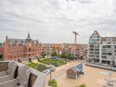 Penthouse met 1 slaapkamer met voor en achterterras in een