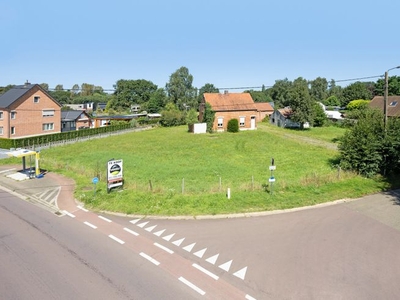 Te renoveren hoeve op riante (project)grond van 51a 19ca ...