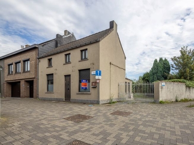 Te renoveren woning of bouwgrond (na afbraak) van 380m²