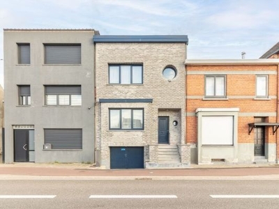 Verzorgde woning met garage en tuin!