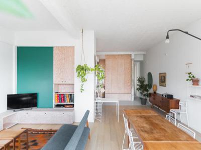 50's penthouse met machtig uitzicht