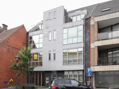 Modern appartement met overdekte staanplaats te Denderleeuw!