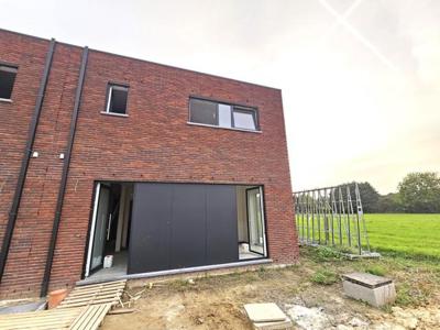 Prachtige nieuwbouwwoning met 4 slaapkamers!