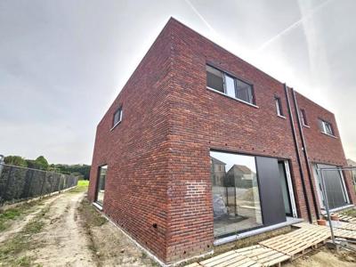 Prachtige nieuwbouwwoning met 4 slaapkamers!