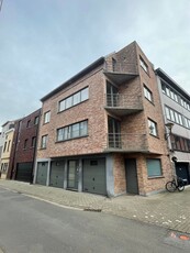 Appartement met afgesloten garage