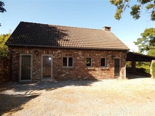 Klein huis met 2 slaapkamers en tuin