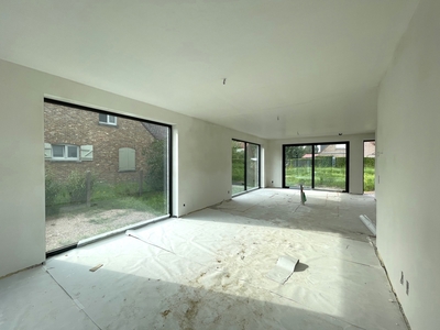 BEN-WONING MET 3 SLPK OP 448 M² - BAALSESTEENWEG LOT 1