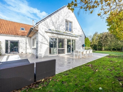 LANDELIJK GELEGEN TOPPER OP 1788 M²