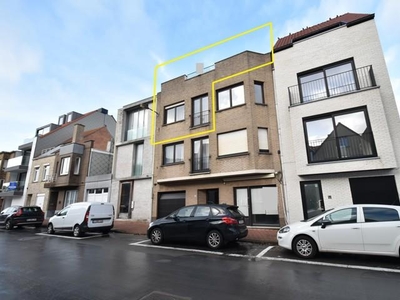 ZONGERICHTE PENTHOUSE-DUPLEX IN EEN KLEINSCHALIGE RESIDENTIE