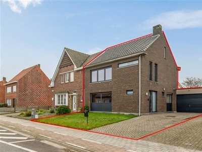 Gezinswoning met 3 slaapkamers en garage