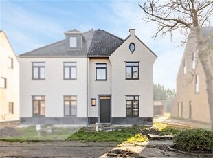 Ruime halfopen BEN-woning met 3 slaapkamers