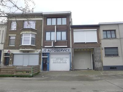 Opbrengsteigendom: garage/herstellingen en duplex app 2 slp