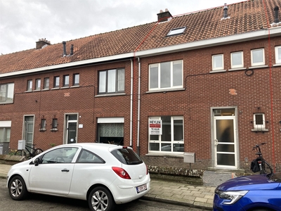 Mooi gerenoveerde woning met 4 slaapkamers en tuin