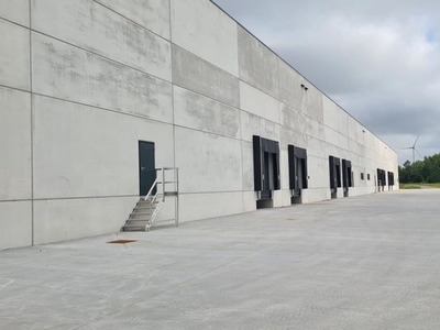 MANAGE LOGISTICS 13.000 m² _ opsplitsbaar vanaf ± 2.500 m²