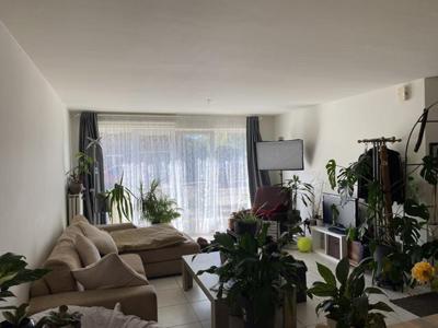 Gelijkvloers appartement met 2 slaapkamers