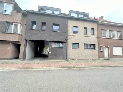 Gezellige duplex met drie slaapkamers en zonnig terras