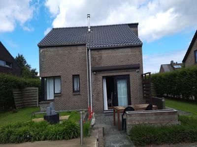 LOMMEL , kattenbos leuke woning te huur.