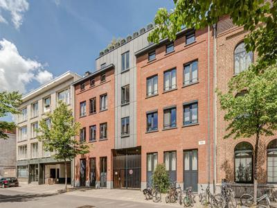 Uitzonderlijk ruime penthouse (232m²/EPC B!) met heerlijke z