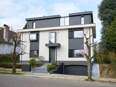 W-St-P:Stockel: Gerenoveerde villa van 450m² - 5CH-5SDB