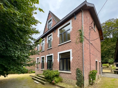 Collocatie : Huis met 8 slaapkamers + 1 Bijgebouw & Tuin