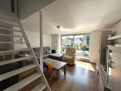 Instapklaar duplex-appartement met 2 slaapkamers & zonnig...