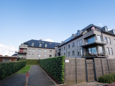 Modern en ruim duplex- appartement te Zulte.