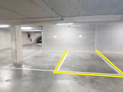 Privé autostaanplaats PARKING TINEL